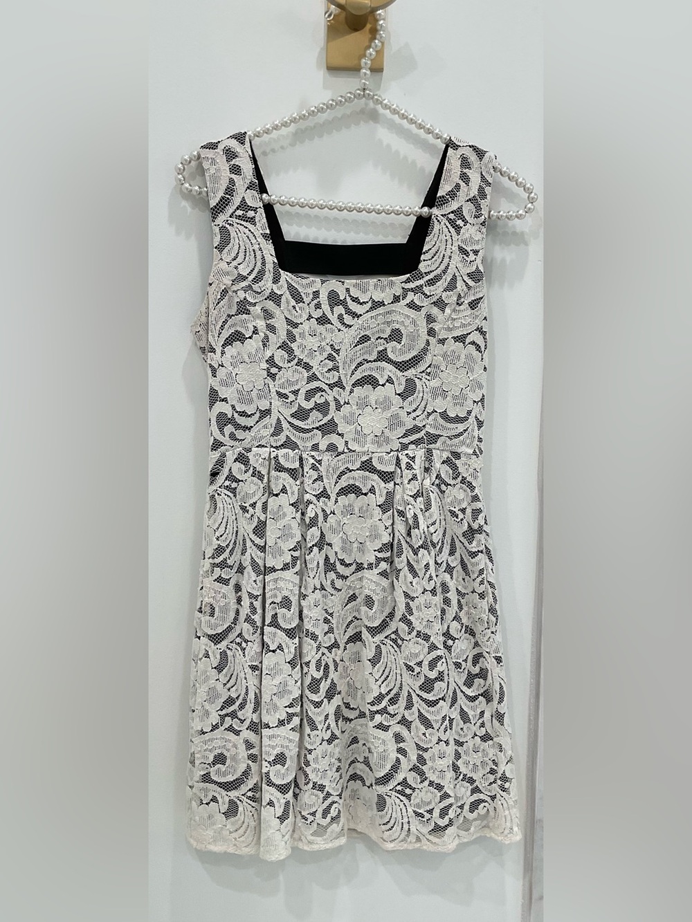 🔴Black and White Lace Fit-and-Flare Dress🔴